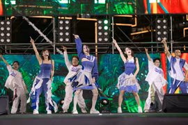 Ái nữ nhà Lý Hải - Minh Hà bùng nổ với giọng hát, vũ đạo được khen như idol