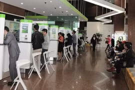 Từ 15-3: Chỉ cá nhân, pháp nhân mới được vay vốn ngân hàng