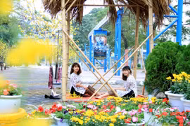 "Tết Việt 2017" tại Công viên Hồ Tây