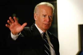 Phó Tổng thống Mỹ xin lỗi vì “lỡ mồm” lên án đồng minh hỗ trợ khủng bố