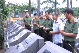 CATP Đà Nẵng tri ân các gia đình thương binh liệt sỹ CATP Hà Nội 