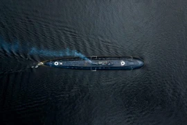 [ẢNH] Hai tàu ngầm Nga diễn tập bắn ngư lôi vào nhau