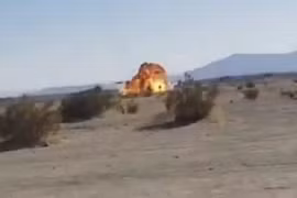 [VIDEO] Khoảnh khắc máy bay tàng hình F-35B Mỹ lao xuống đất nổ tung