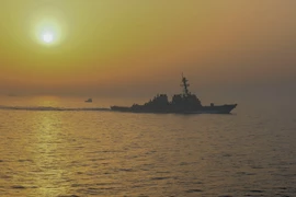 [ẢNH] Chiến hạm Mỹ rỉ sét loang lổ sau 215 ngày lênh đênh trên biển tránh dịch Covid-19