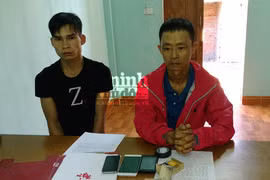 Bắt 2 đối tượng "lẻn" sang Lào, mua ma túy về sử dụng 