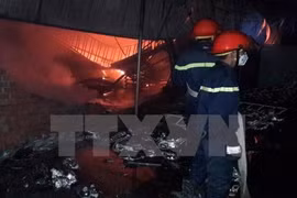 Audio 15-2-2017: Cháy cửa hàng giày dép lúc nửa đêm, 2 mẹ con chủ hàng tử vong