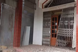 Túi nilon đen phát nổ trước cửa nhà Trưởng Công an xã