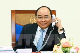 Thủ tướng Nguyễn Xuân Phúc điện đàm với ông Donald Trump