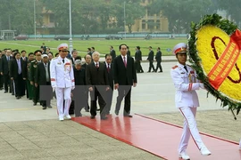 Lãnh đạo Đảng, Nhà nước vào lăng viếng Chủ tịch Hồ Chí Minh