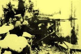 Chùm ảnh khó quên về Hà Nội mùa đông năm 1946 (2): Trận địa, chiến lũy khắp thành Hà Nội