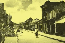 Chùm ảnh khó quên về Hà Nội mùa đông 1946 (4): Phố phường Hà Nội những năm kháng chiến