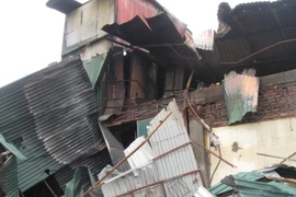 Lửa hoành hành 11 tiếng đồng hồ tại kho hàng gần KCN Vĩnh Tuy