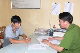 Chặn đường, cướp tài sản rồi bỏ trốn vào Nam