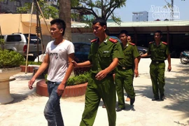 Bắt nhóm đối tượng cướp tài sản trong quán thịt chó