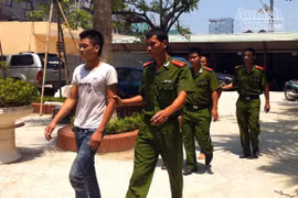 Bắt nhóm đối tượng cướp tài sản trong quán thịt chó