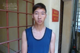 Vào đền cổ, trộm chuông đồng