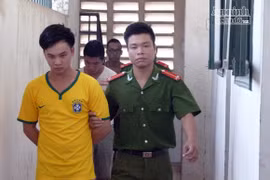 Mua phải hàng “lởm”, lập mưu đòi lại tiền