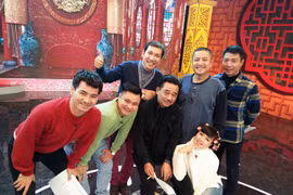 Dàn "Táo Quân" hùng hậu đổ bộ liveshow "Năm con Kê - Cười cho nó phê"