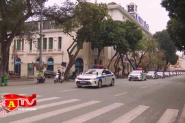 Cảnh sát giao thông với trận địa mặt đường