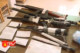 Mở quán karaoke, găm nhiều súng, đạn để mua bán ma túy 