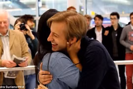 Món quà bất ngờ của người đang yêu