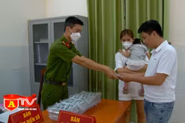 Hà Nội: Người dân phấn khởi làm thủ tục đăng ký, cấp biển số xe tại 183 xã, thị trấn 