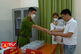 Hà Nội: Người dân phấn khởi làm thủ tục đăng ký, cấp biển số xe tại 183 xã, thị trấn 