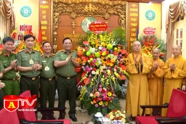 Giám đốc CATP Hà Nội chúc mừng Lễ Phật đản 2022