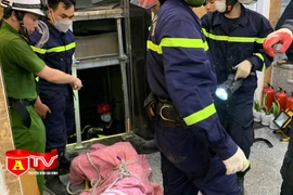 Xác định nguyên nhân ban đầu vụ rơi thang máy 2 người tử vong ở Hà Nội