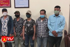 Lập hồ sơ xử lý 5 đối tượng “cò mồi” cho nhà thuốc