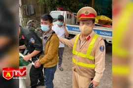 Tuần tra phát hiện đối tượng tàng trữ trái phép chất ma tuý