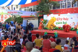 Mang nụ cười, hạnh phúc tới các bệnh nhi