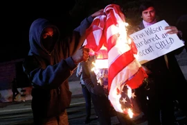 Mỹ tăng gấp ba lần Vệ binh quốc gia tới trấn áp biểu tình tại Furguson 