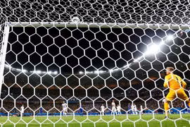 Chiêm ngưỡng pha đá phạt “siêu dị” của Pirlo