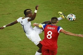 Cận cảnh pha vào bóng rợn người khiến sao tuyển Mỹ “đo ván”