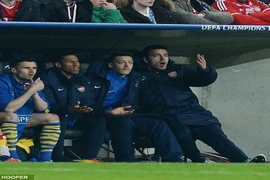 Vận rủi đeo bám, Ozil nghỉ 6 tuần vì chấn thương