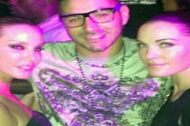 Sao Real lộ ảnh “thác loạn” trước thềm đại chiến với Dortmund