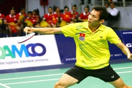 Tiến Minh "mướt mồ hôi" đi tiếp ở giải cầu lông Ciputra Hà Nội 2014