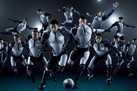 Ronaldo và Messi hóa thân thành “siêu anh hùng” giải cứu thế giới