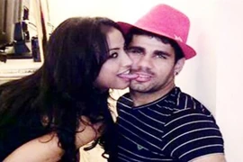 Sốc: Sao Chelsea “gạ tình” cả em gái và bạn thân bồ cũ