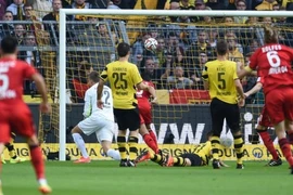 Choáng váng với bàn thua nhanh nhất lịch sử Bundesliga của Dortmund