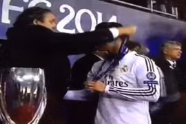 Rô “điệu” lém lỉnh định “cuỗm” kỷ niệm chương của UEFA