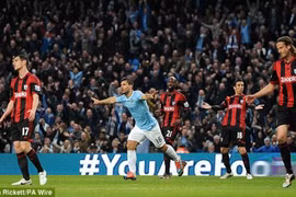 Thắng dễ 3-1 trước West Brom, Man City nuôi hy vọng bám đuổi Liverpool