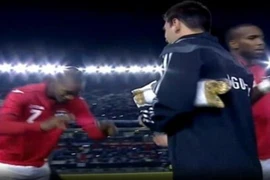 Messi được cầu thủ Trinidad&Tobago vái lạy như “tế sao”