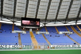 Bị CĐV tẩy chay, sân Olimpico thành…“chùa Bà Đanh”