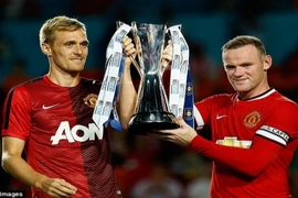 M.U “hái” ra tiền sau 2 tuần “cày ải” trên đất Mỹ