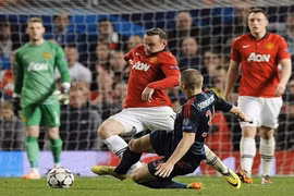 Rooney “phản pháo” về cáo buộc cố tình ăn vạ