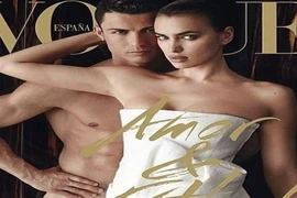 Ngắm CR7 “trần như nhộng” bên cô bồ - siêu mẫu Irina Shayk