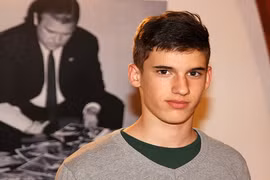 Real và Barca tranh giành thần đồng bóng đá Hungary