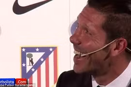 Diego Simeone họp báo công bố sử dụng…Facebook!